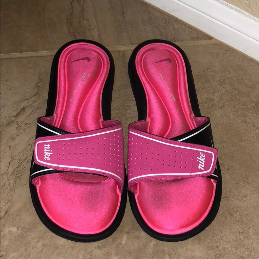 Women’s Nike comfort slides